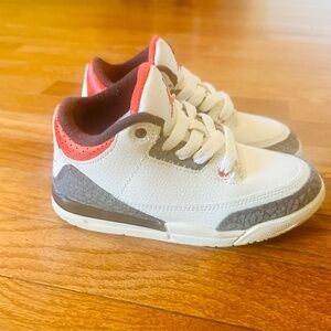 Nike Air Jordan 3 Retro Kids Size 11C White Cement Red Black Sneakers